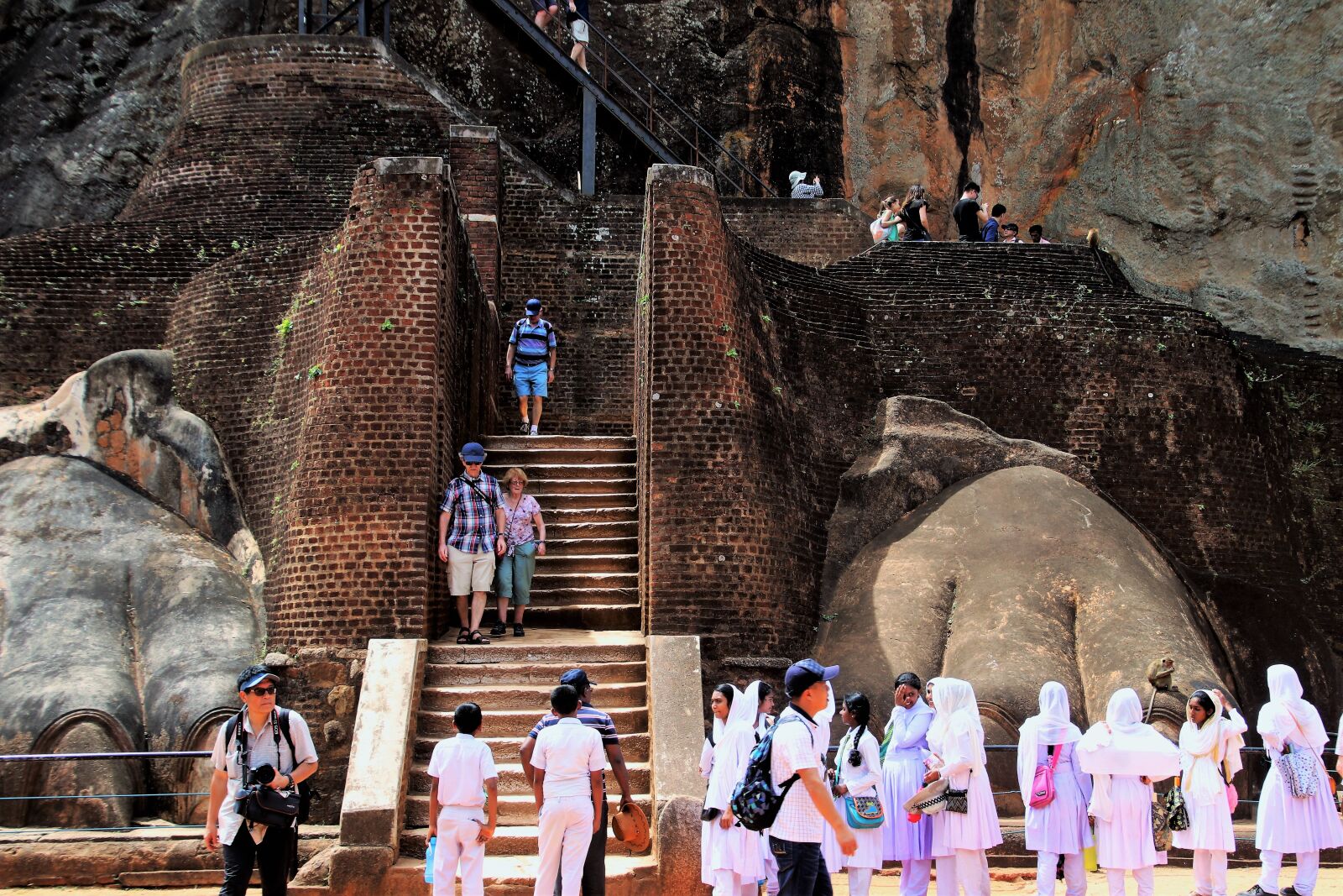 Canon EOS 80D sample photo. Sigiriya, stairs, rock photography