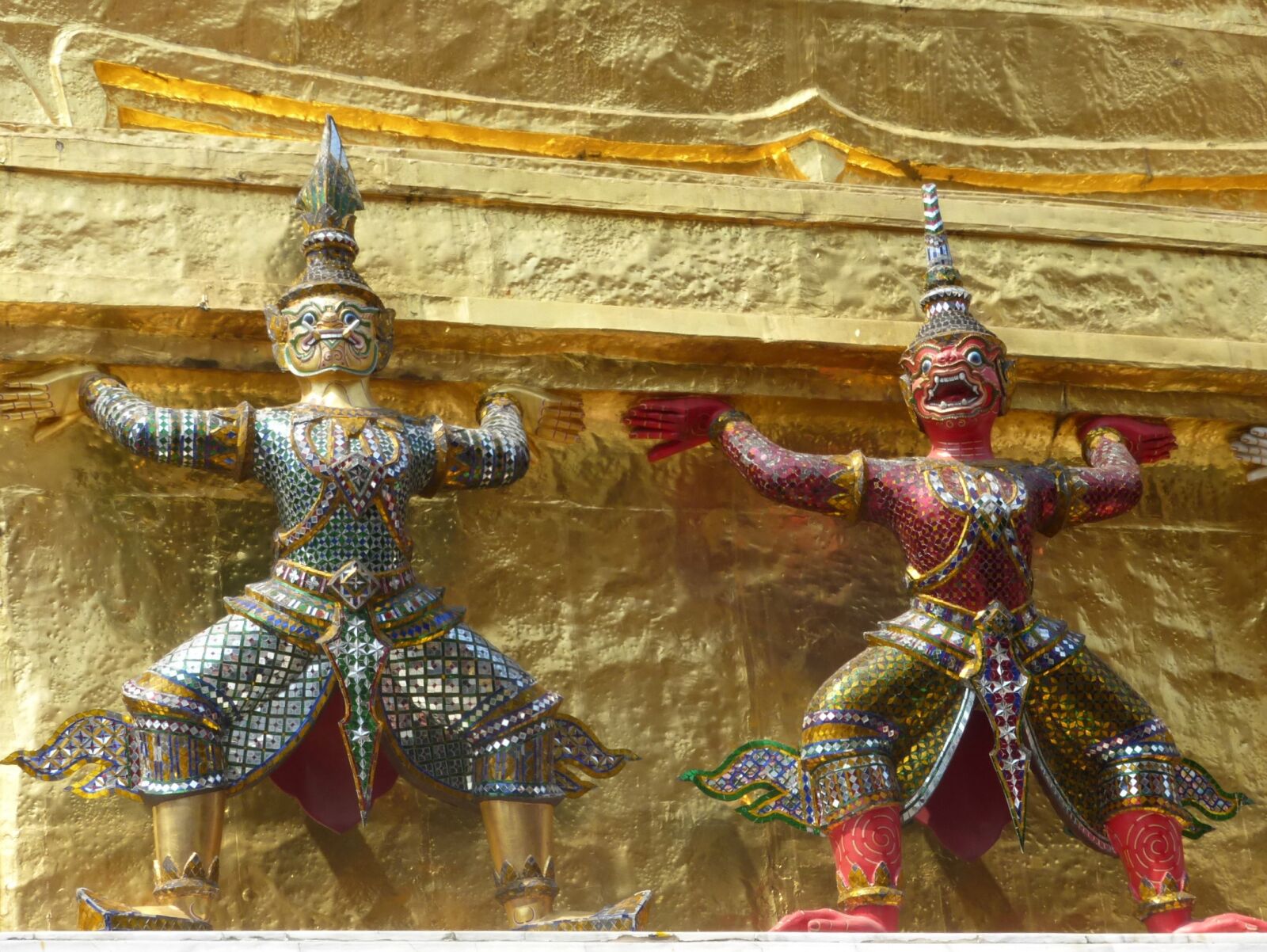 Panasonic Lumix DMC-ZS25 (Lumix DMC-TZ35) sample photo. Thailand, bangkok, royal palace photography