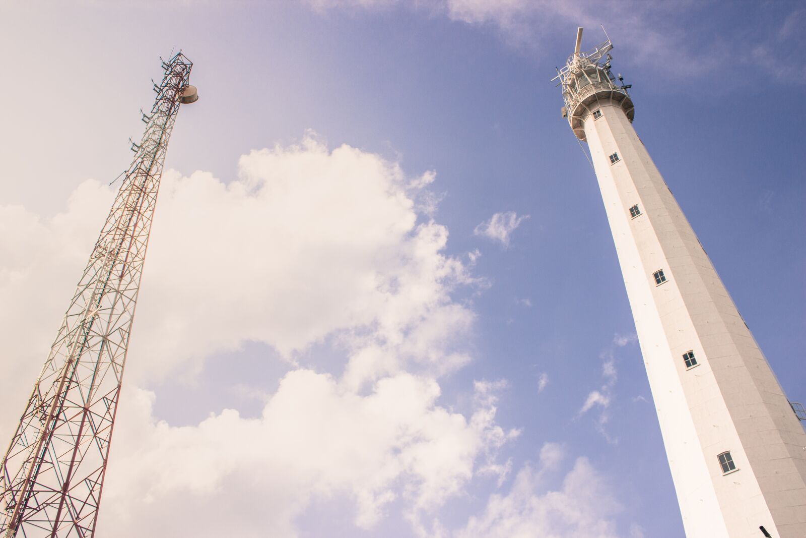 Canon EOS 600D (Rebel EOS T3i / EOS Kiss X5) sample photo. Lighthouse, sky, tall photography