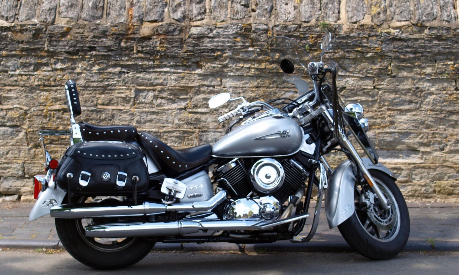 Olympus E-520 (EVOLT E-520) sample photo. Motorcycle, transport, bike photography