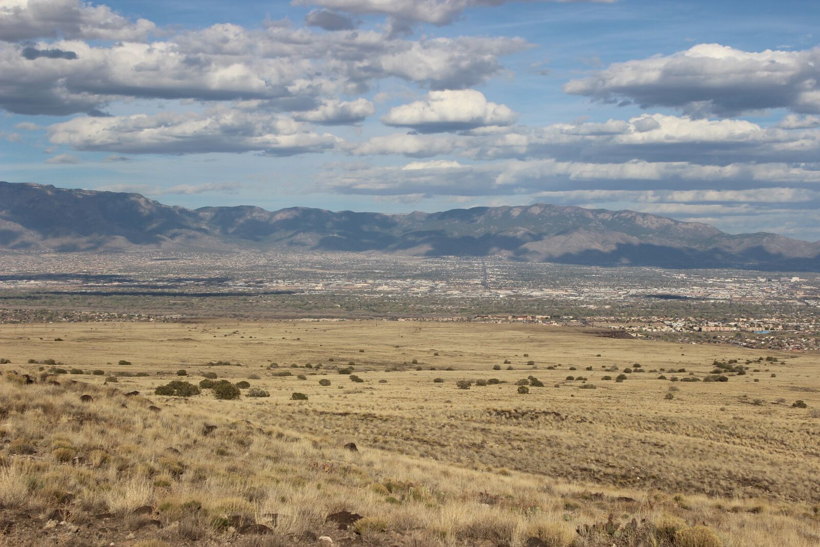 Canon EOS 600D (Rebel EOS T3i / EOS Kiss X5) sample photo. Sun, clouds, desert photography