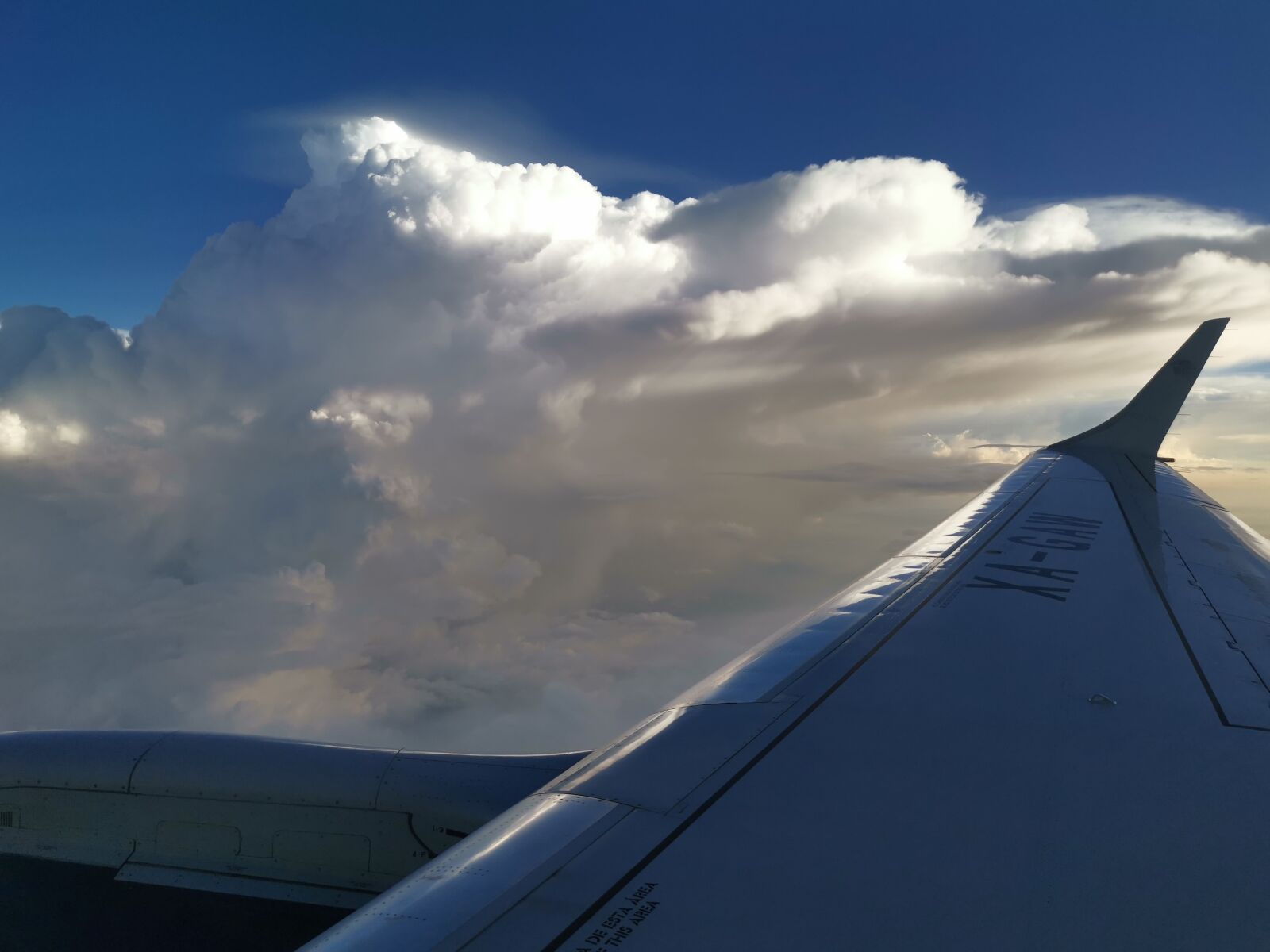 HUAWEI LYA-L29 sample photo. Airplane, wing, winglet photography