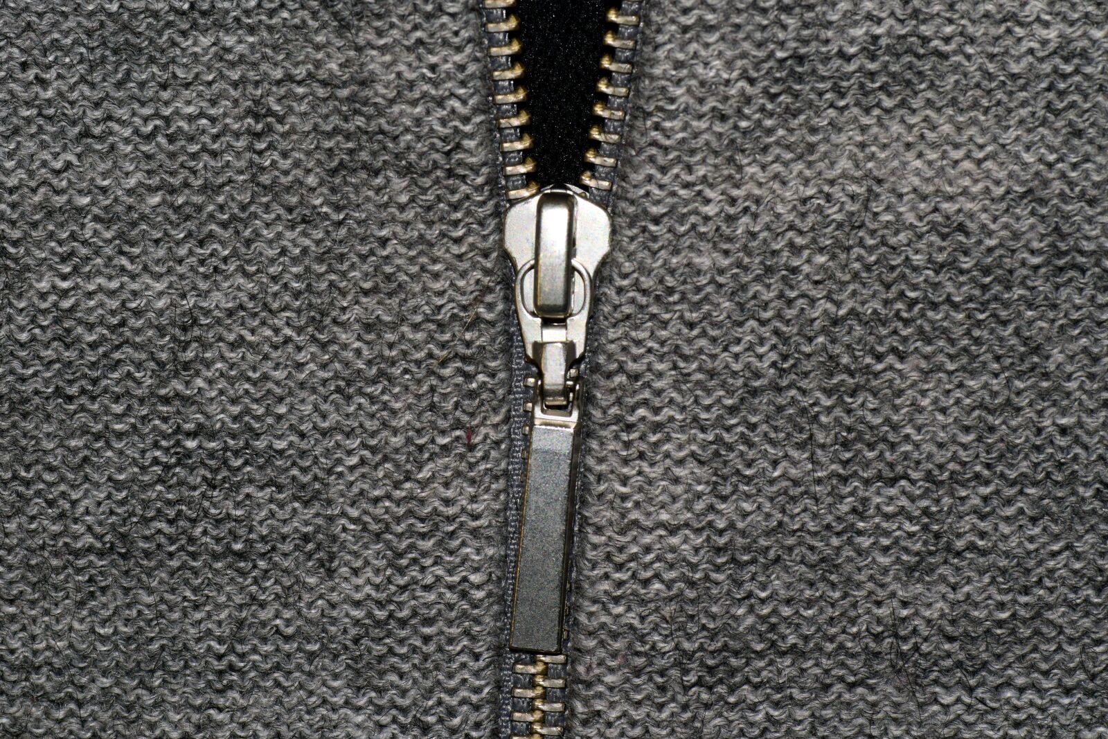 Nikon D3300 sample photo. Knitted, zipper, grey photography