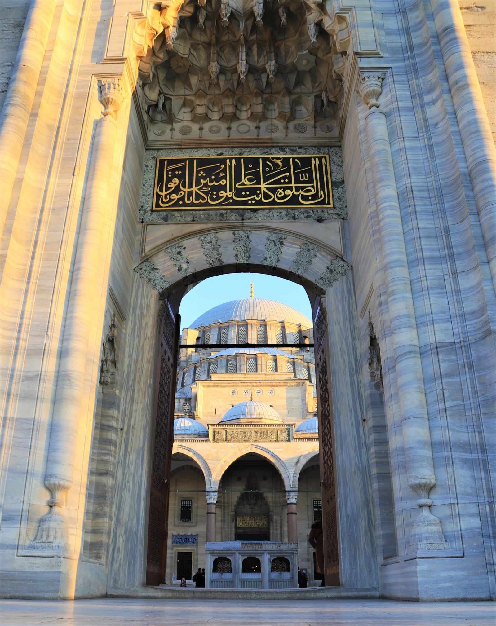 Canon EOS 6D Mark II sample photo. Süleymaniye, door, cami photography
