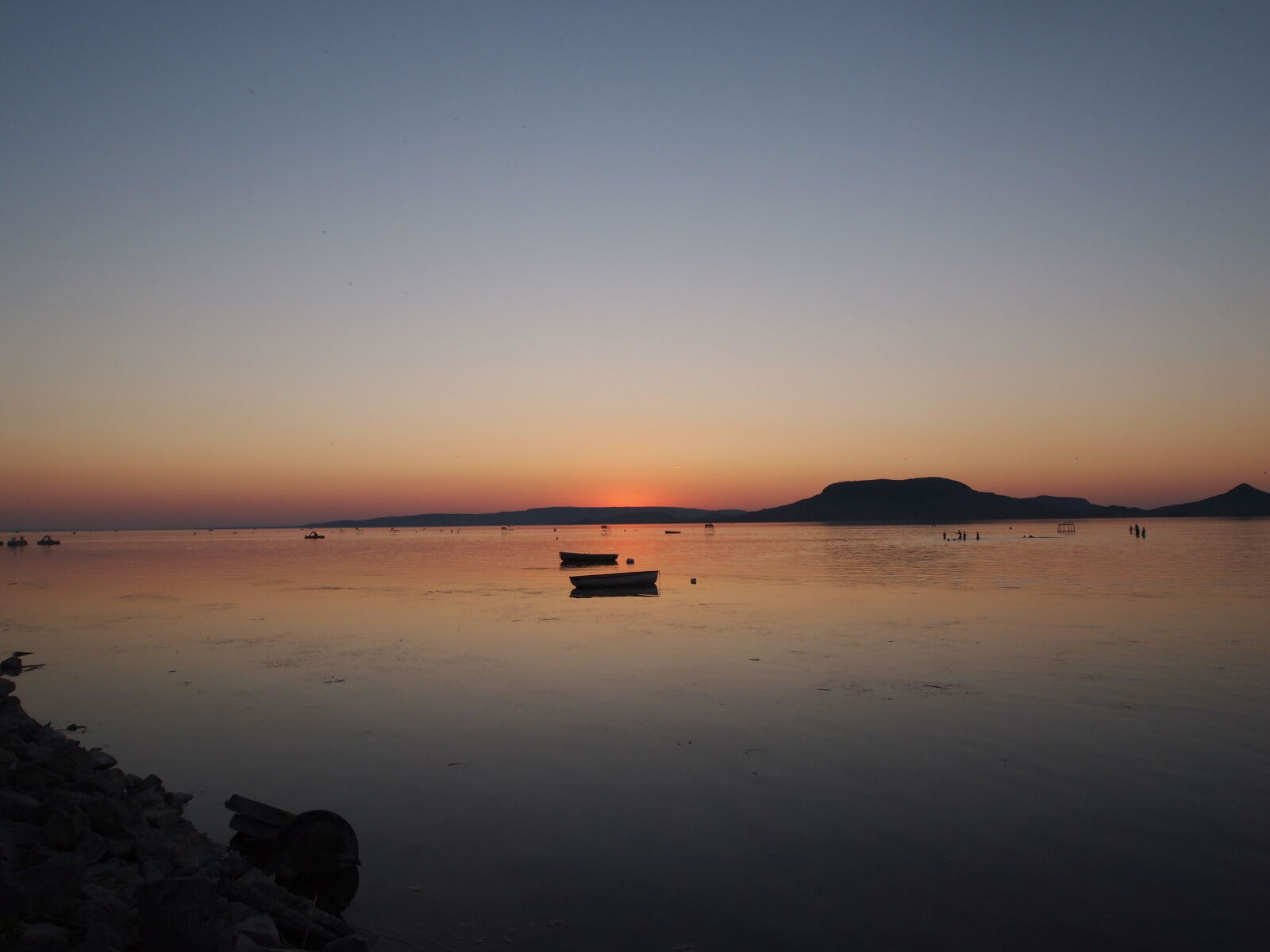 Olympus PEN E-PL1 sample photo. Balaton, blue, boat, evening photography