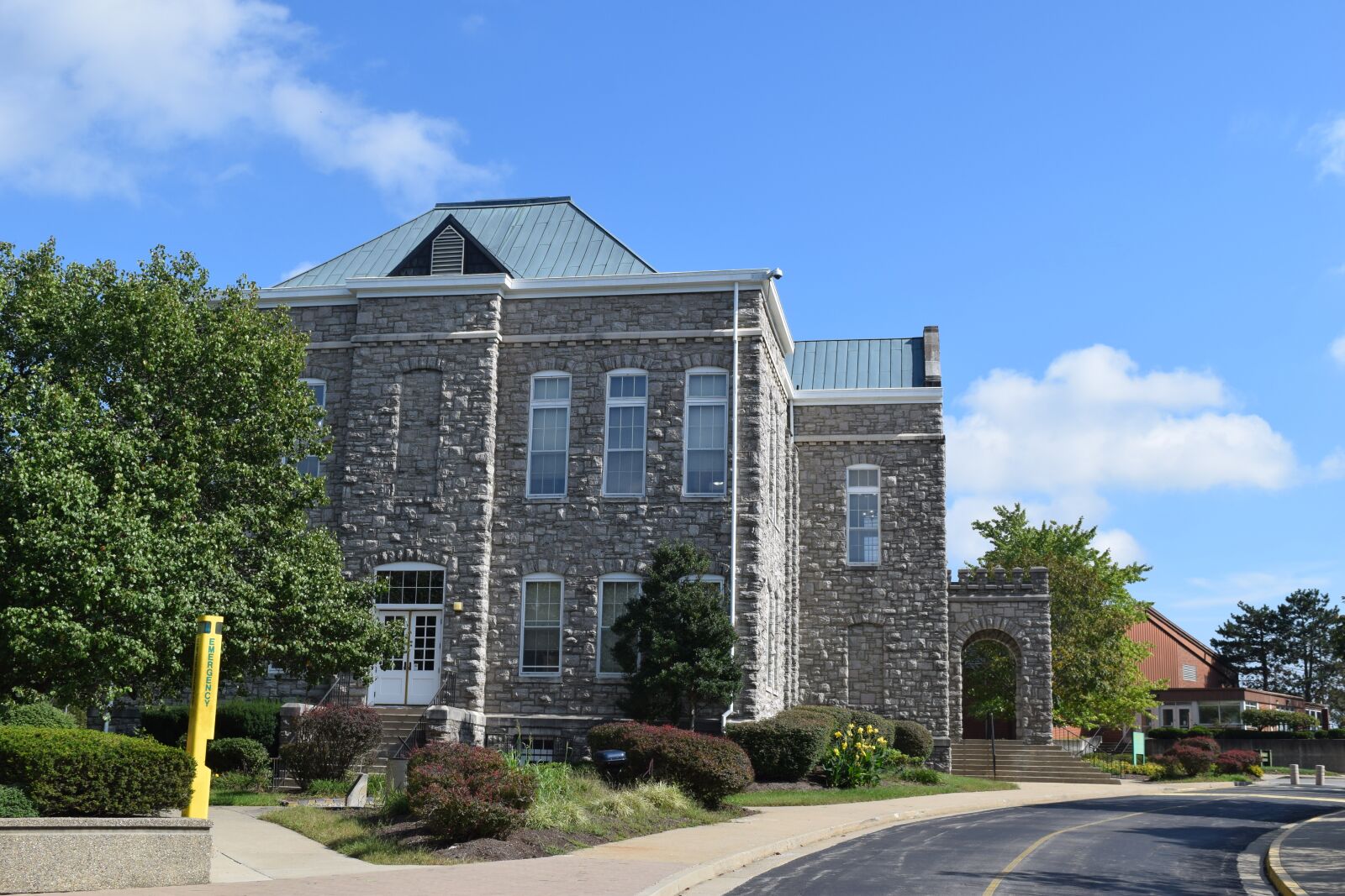 Nikon D3300 sample photo. University, architecture, historic photography