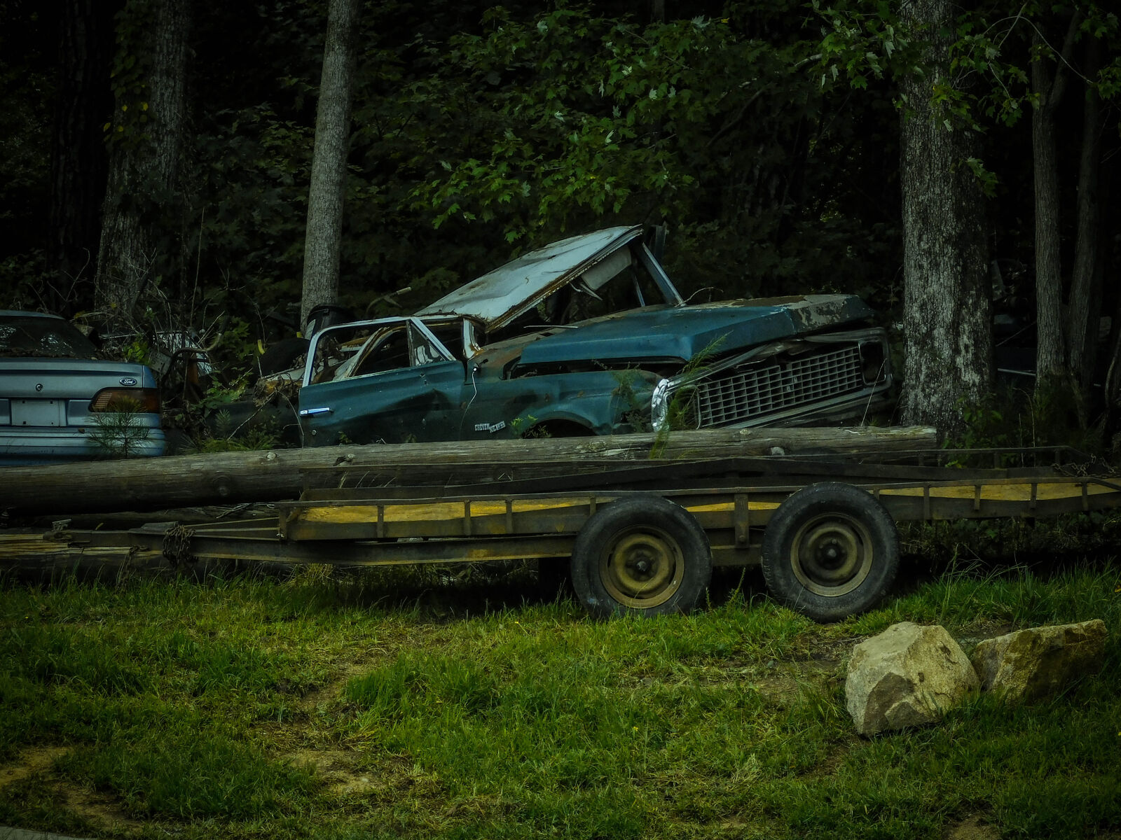 Nikon Coolpix L840 sample photo. Abandoned, car, wreck, wreckage photography