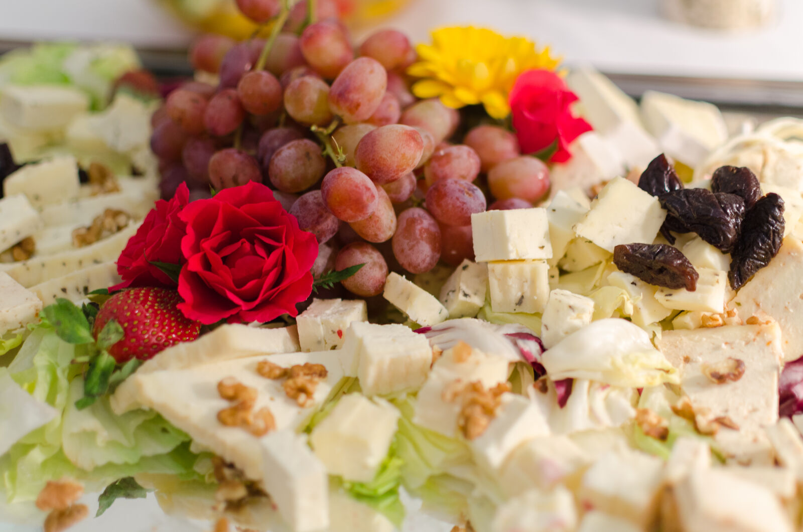 Nikon D5100 + Nikon AF-S DX Nikkor 35mm F1.8G sample photo. Appetizing, background, breakfast, cake photography