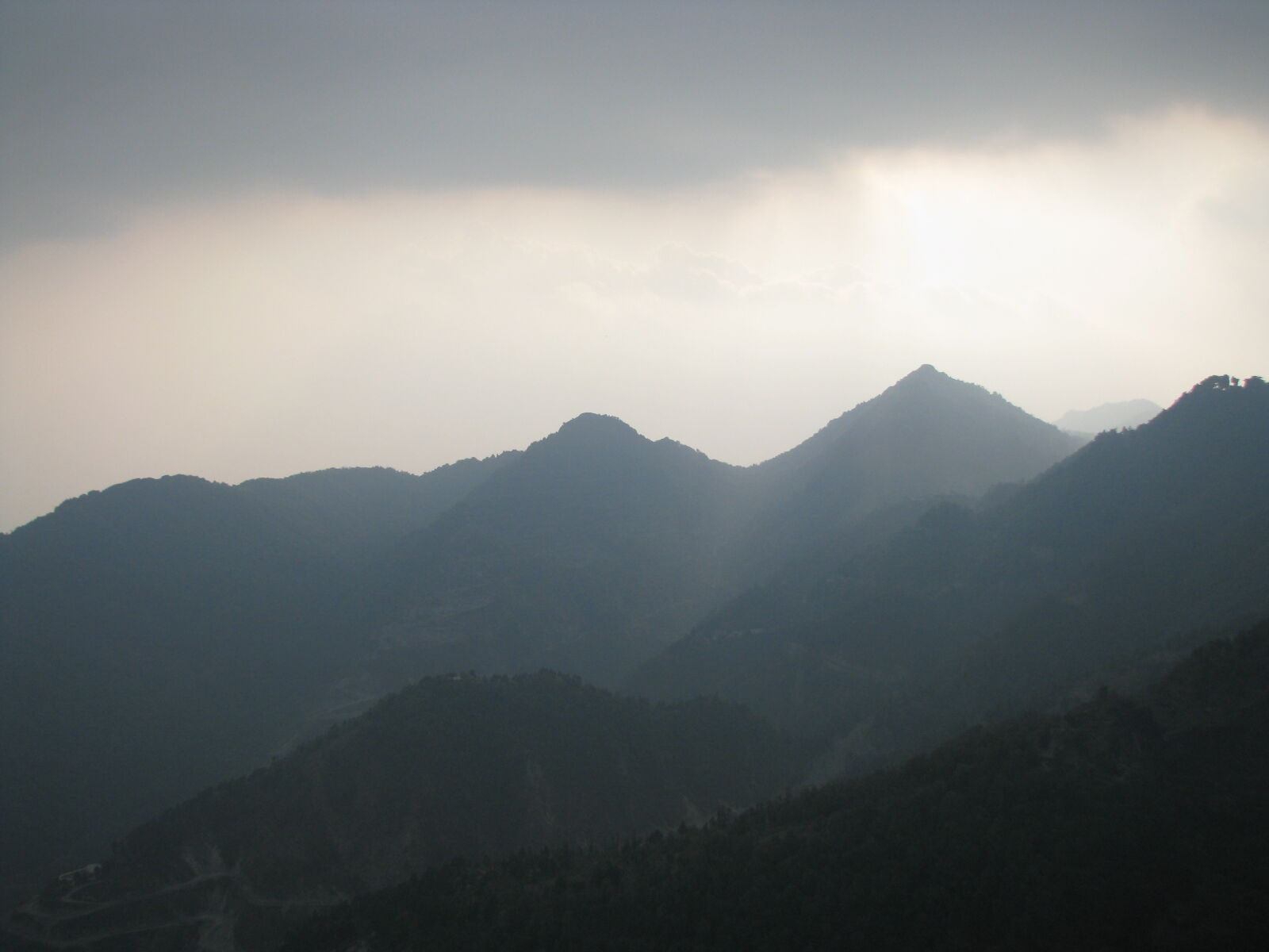 Canon POWERSHOT S5 IS sample photo. Himalayas, mountains photography