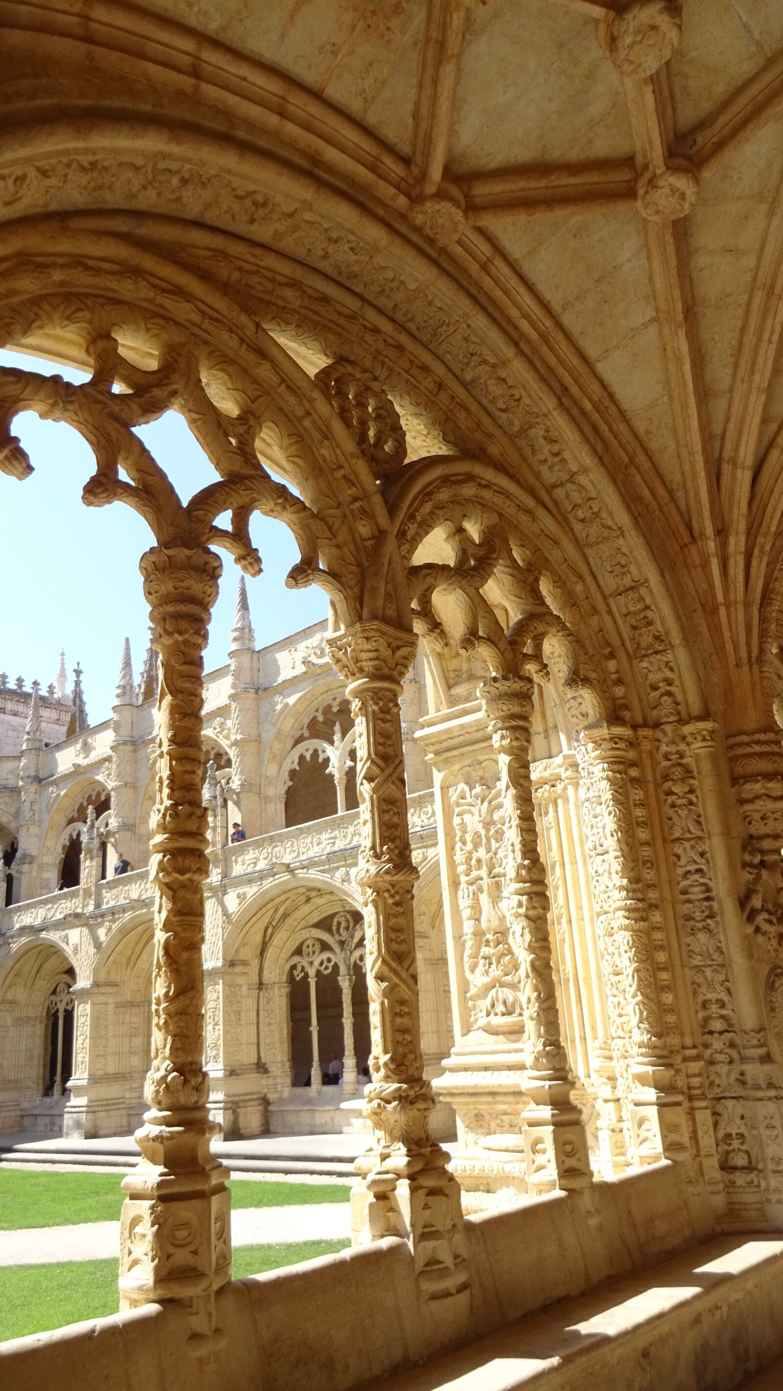 Sony DSC-HX60 sample photo. Monastery, the medieval, architecture photography
