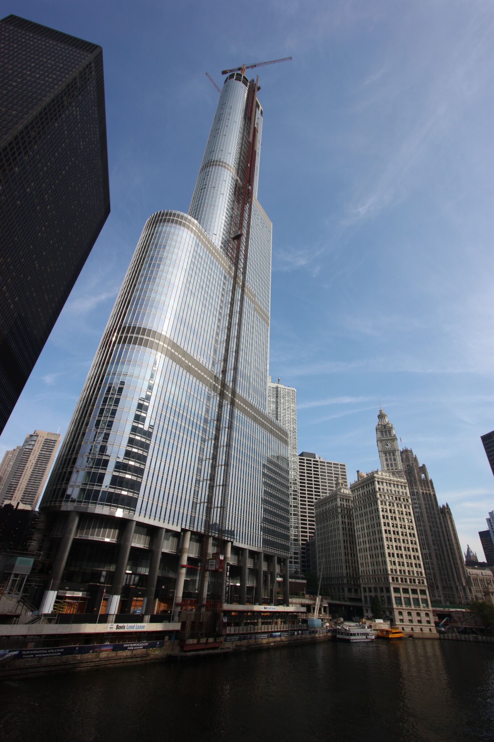 Canon EOS 450D (EOS Rebel XSi / EOS Kiss X2) sample photo. Chicago, trump, tower photography