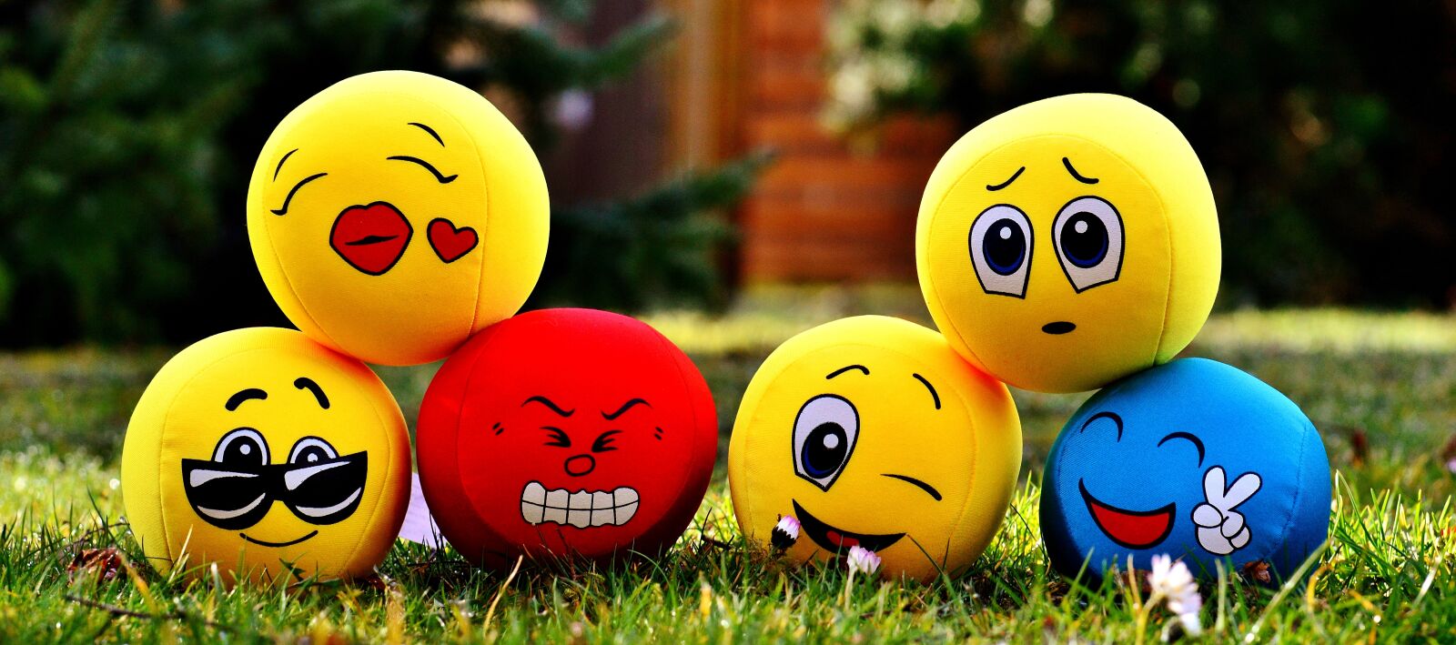 Nikon D3200 sample photo. Smilies, emotions, balls photography