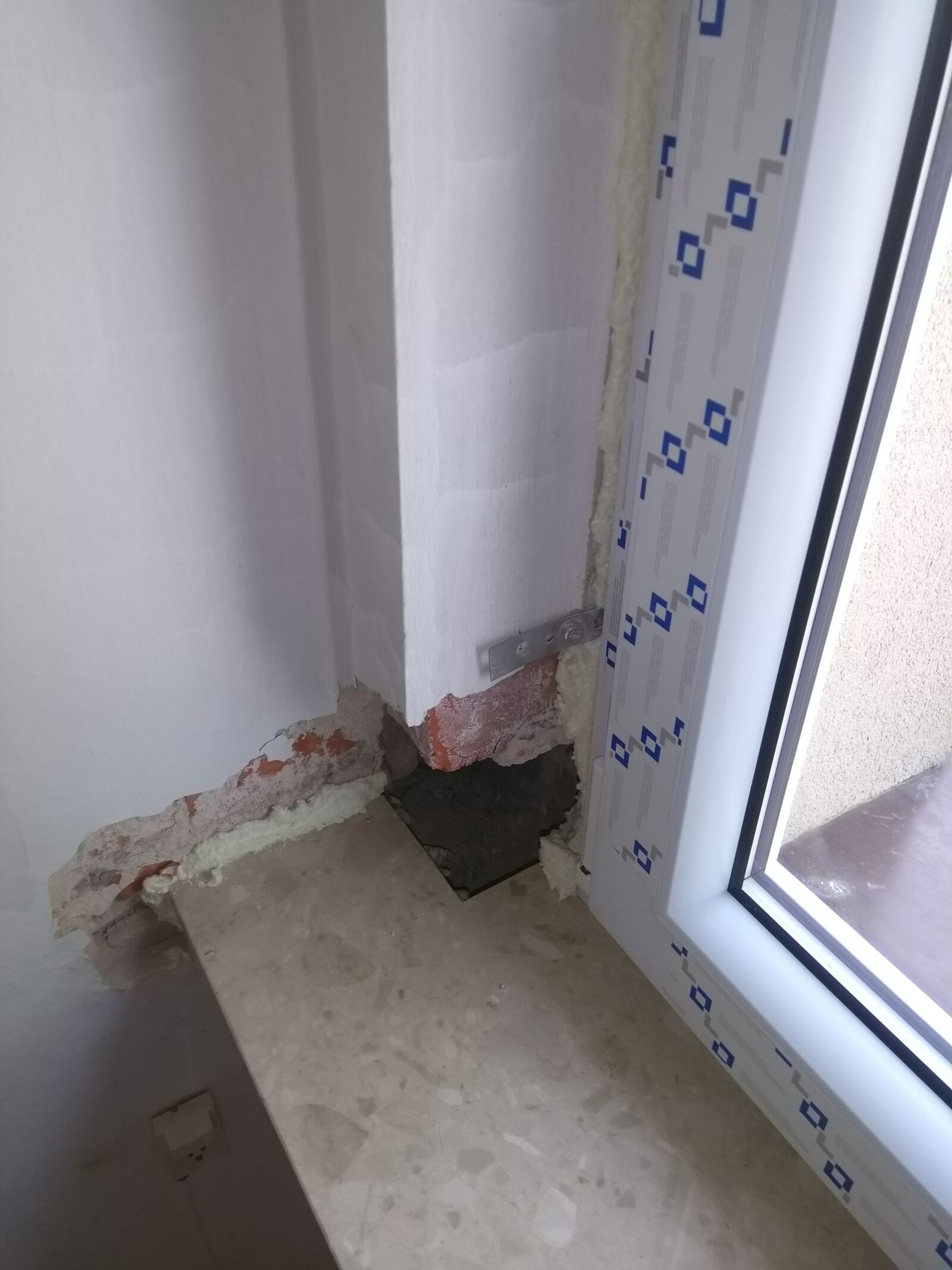 HMD Global Nokia 5 sample photo. The window, pyramid, pyramid photography