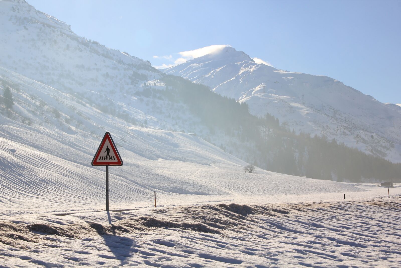 Canon EOS 550D (EOS Rebel T2i / EOS Kiss X4) sample photo. Winter, snow, landscape photography