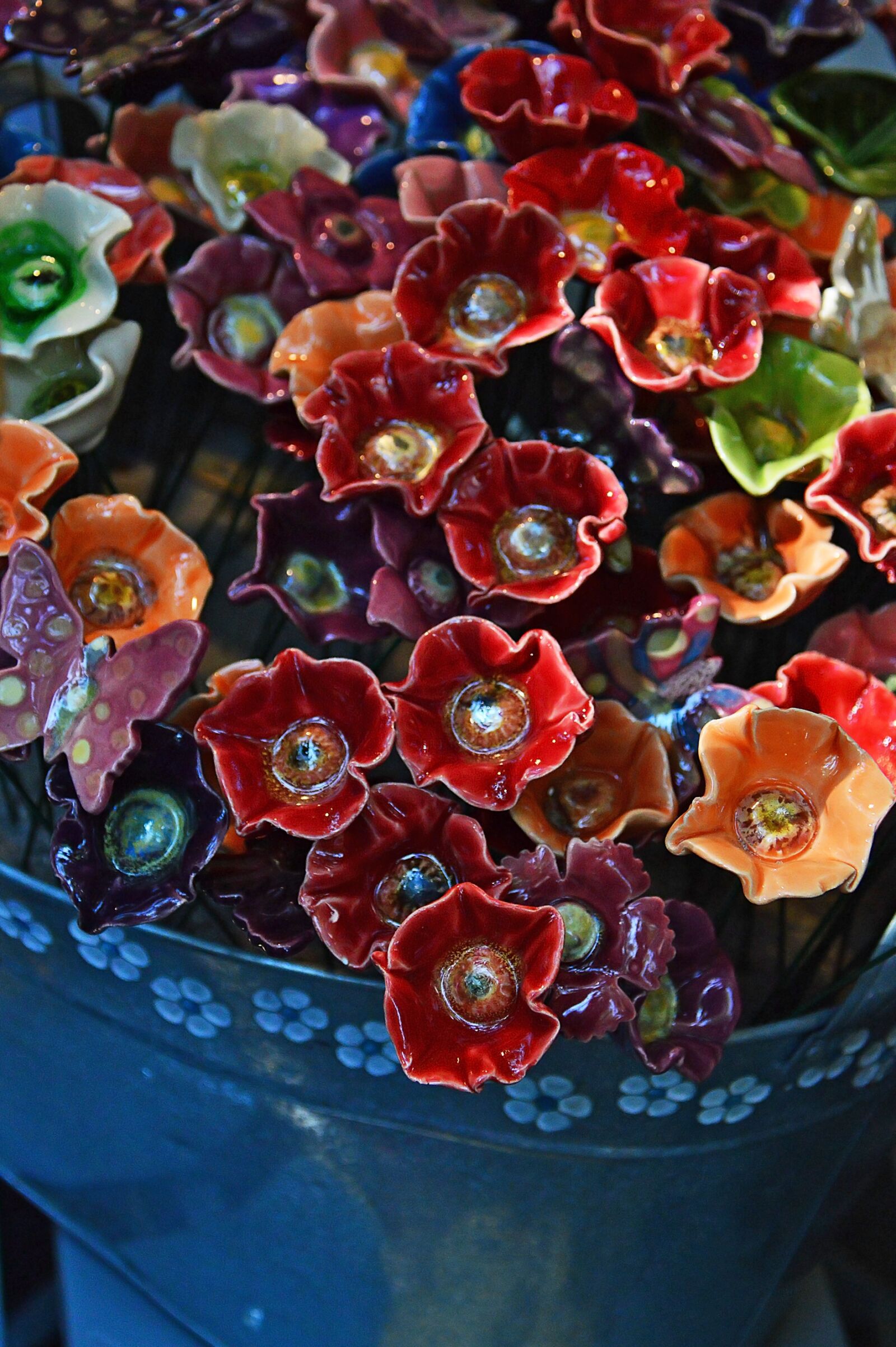 Nikon D3200 sample photo. Ceramic, color, burgundy photography