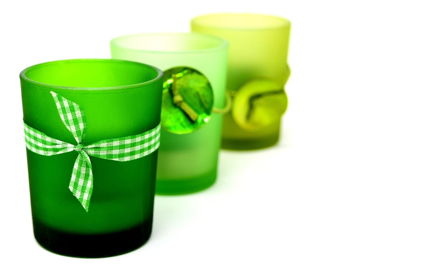Nikon D7200 sample photo. Tea light holder, glasses photography