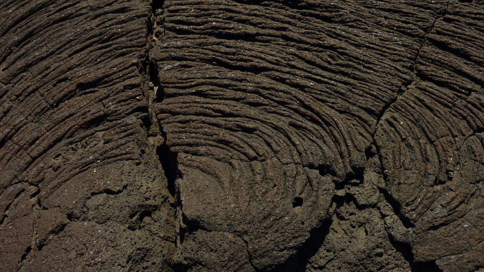 Panasonic DMC-TZ7 sample photo. Lava, volcanic rock, lava photography