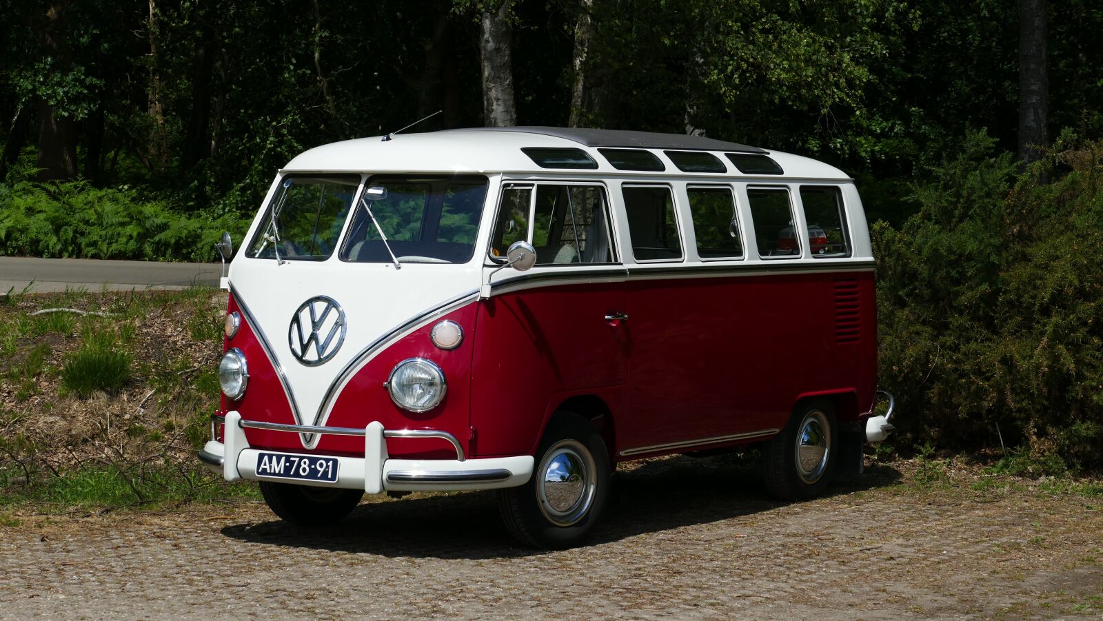 Panasonic Lumix DMC-FZ1000 sample photo. Vw bus, bus, 1967 photography
