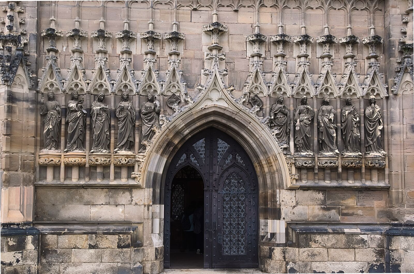 Nikon D3300 sample photo. Historically, figures, church photography