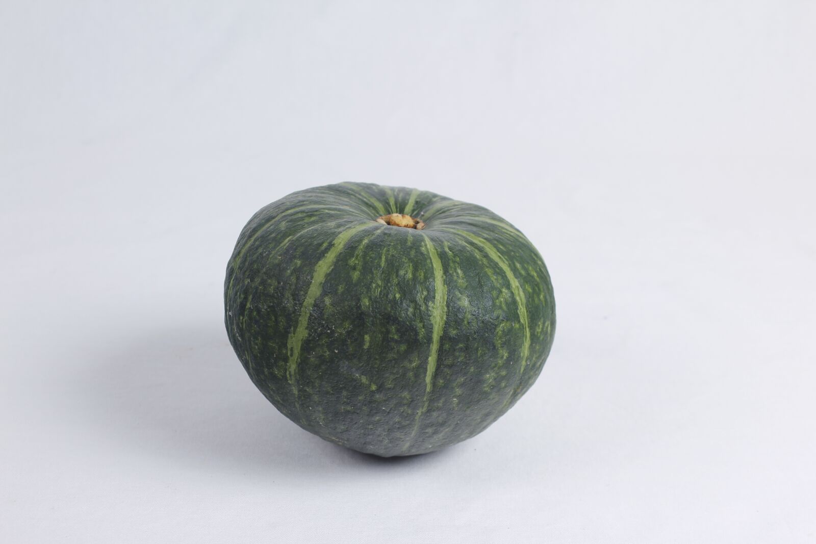Canon EOS 550D (EOS Rebel T2i / EOS Kiss X4) sample photo. Sweet pumpkin, vegetables, republic photography