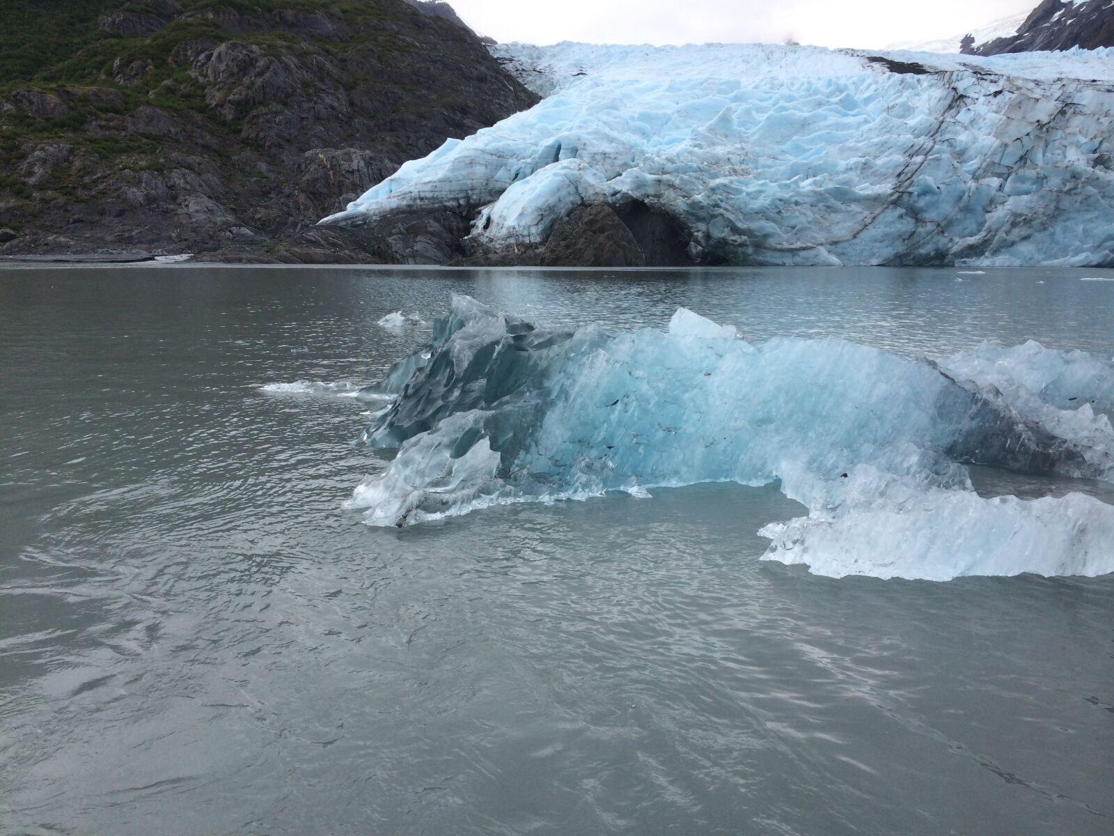 iPhone 5s back camera 4.12mm f/2.2 sample photo. Alaska, ice, field photography