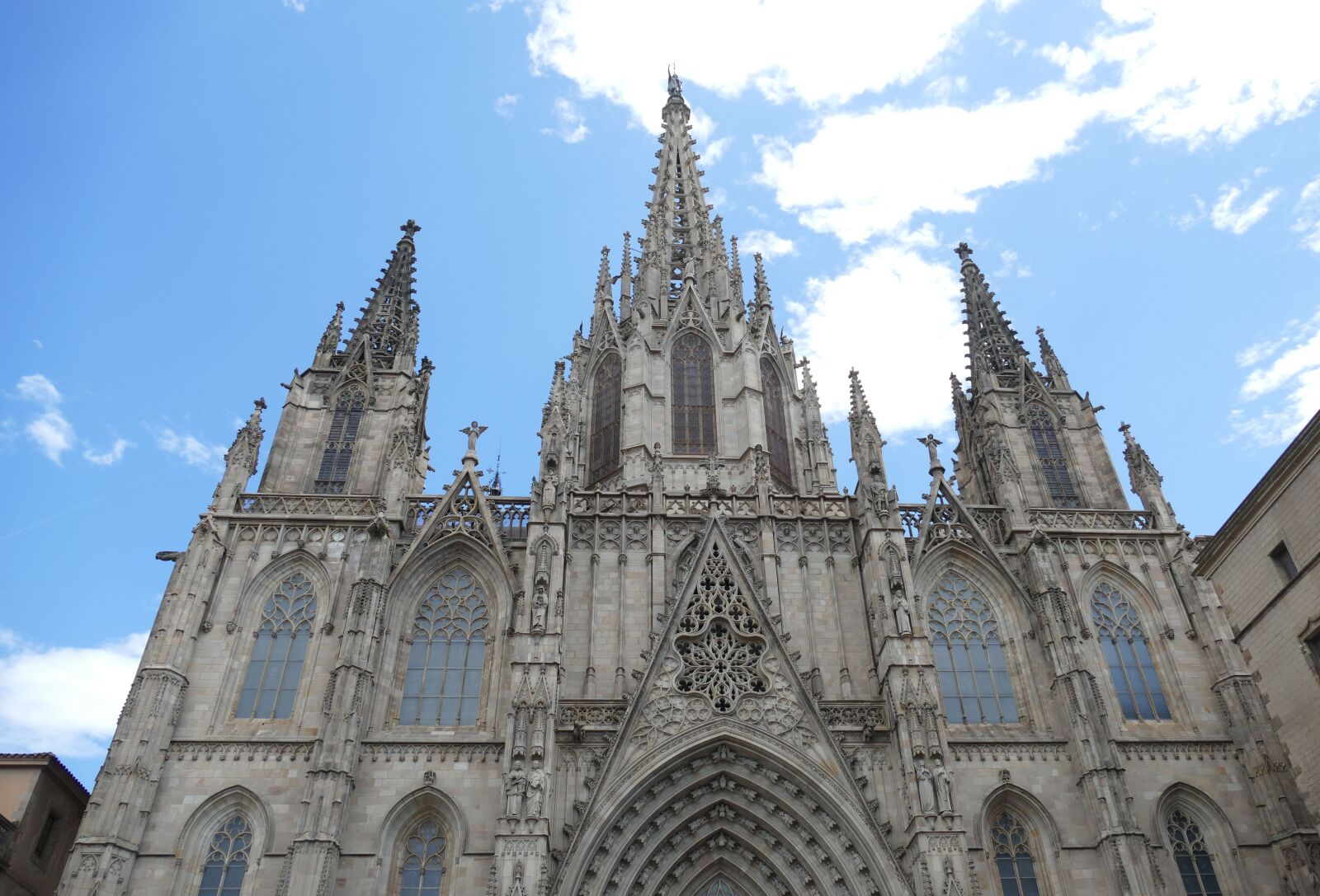 Panasonic Lumix DMC-FZ1000 sample photo. Barcelona, cathedral, spain photography