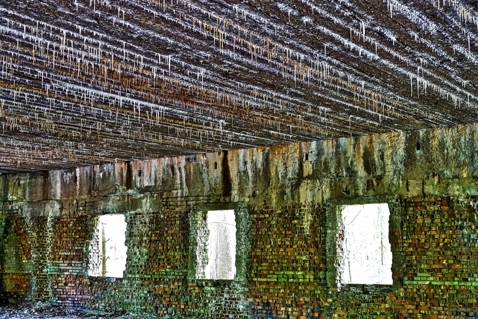 Sony Cyber-shot DSC-RX100 III sample photo. Abandoned, concrete, bunker photography
