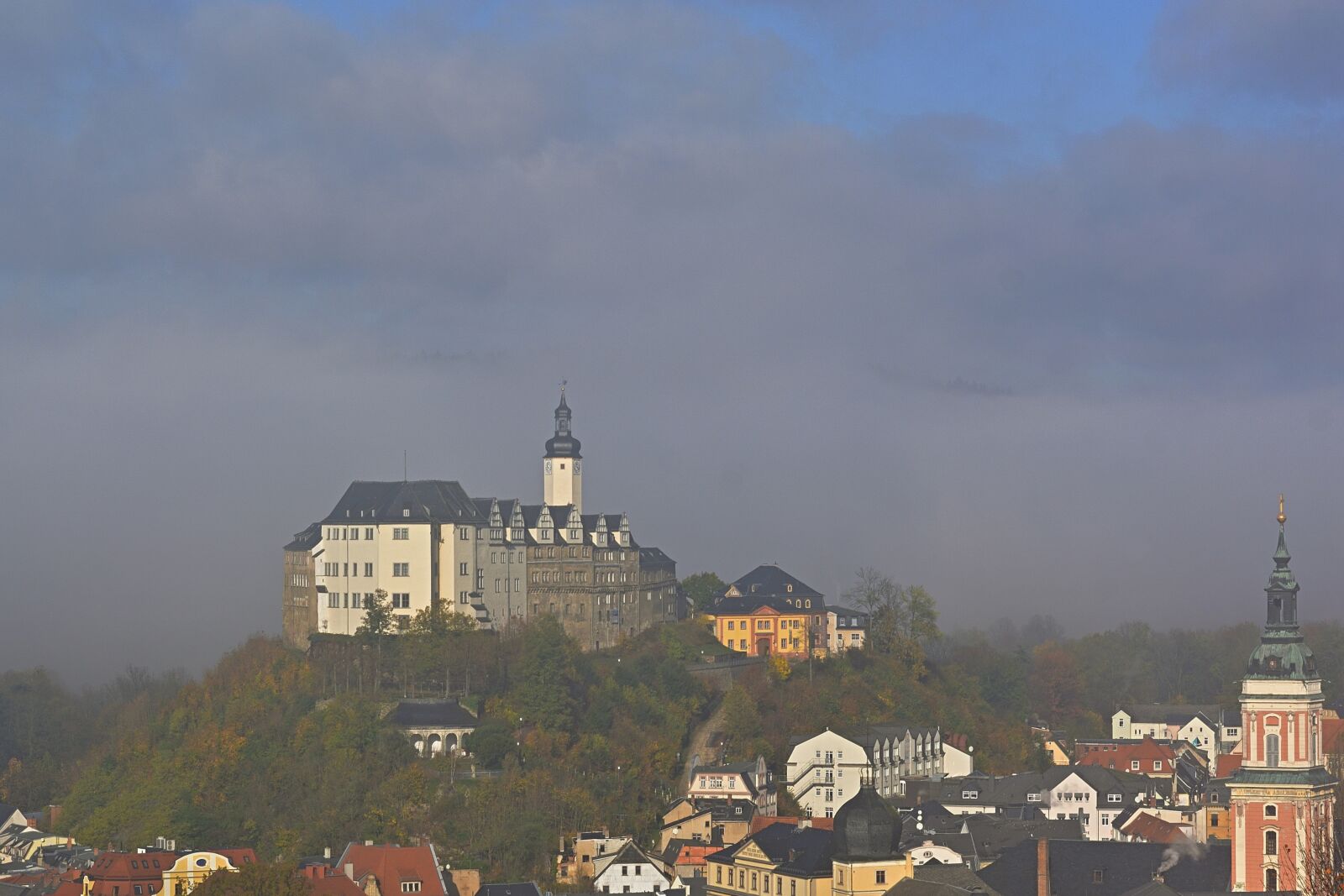 Nikon D5200 sample photo. Castle, fog, morning photography