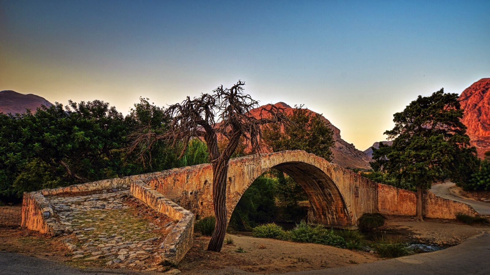Sony a7 sample photo. Bridge, historically, nature photography