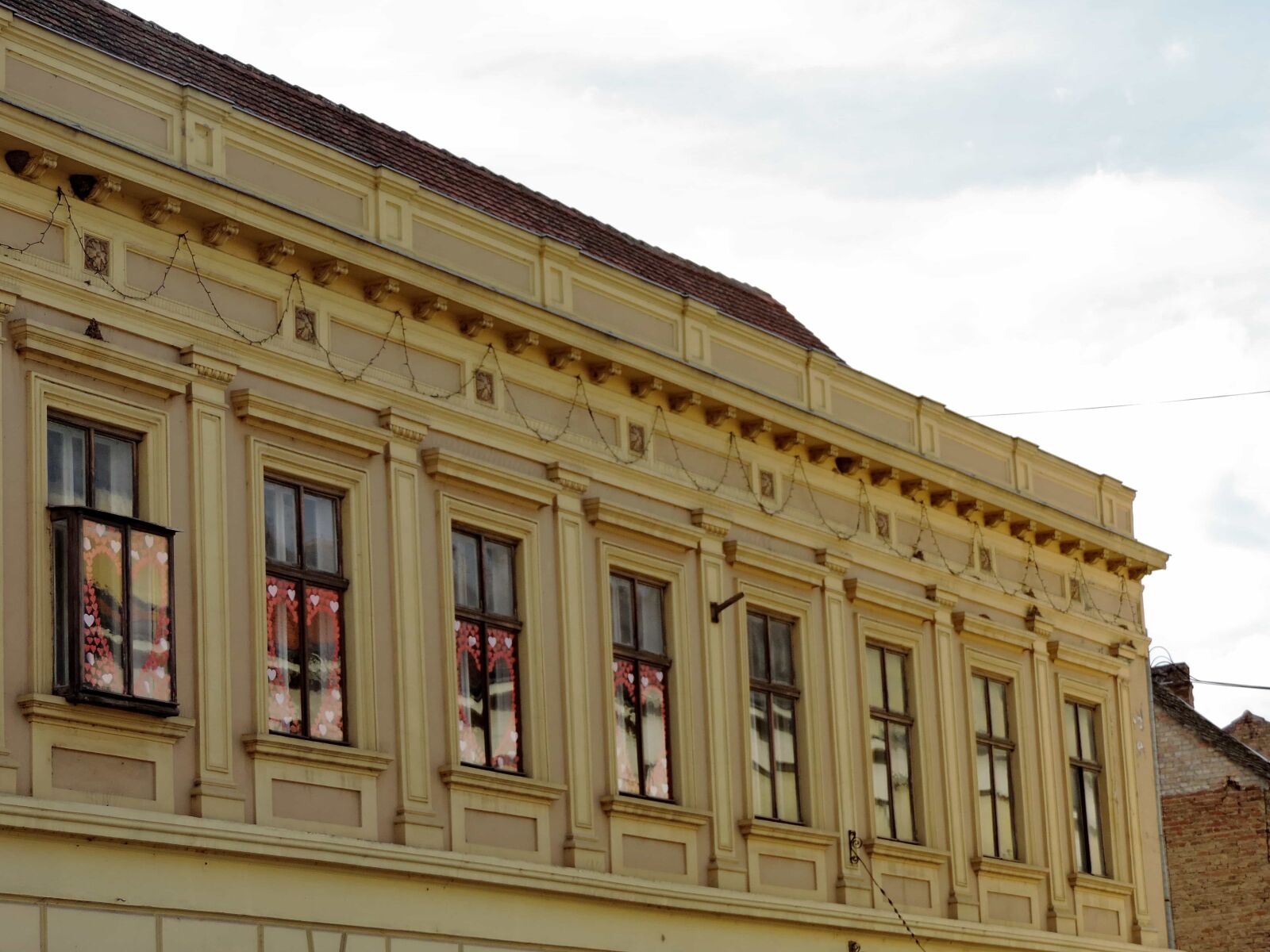 Nikon Coolpix P520 sample photo. Windows, facade, building, architecture photography