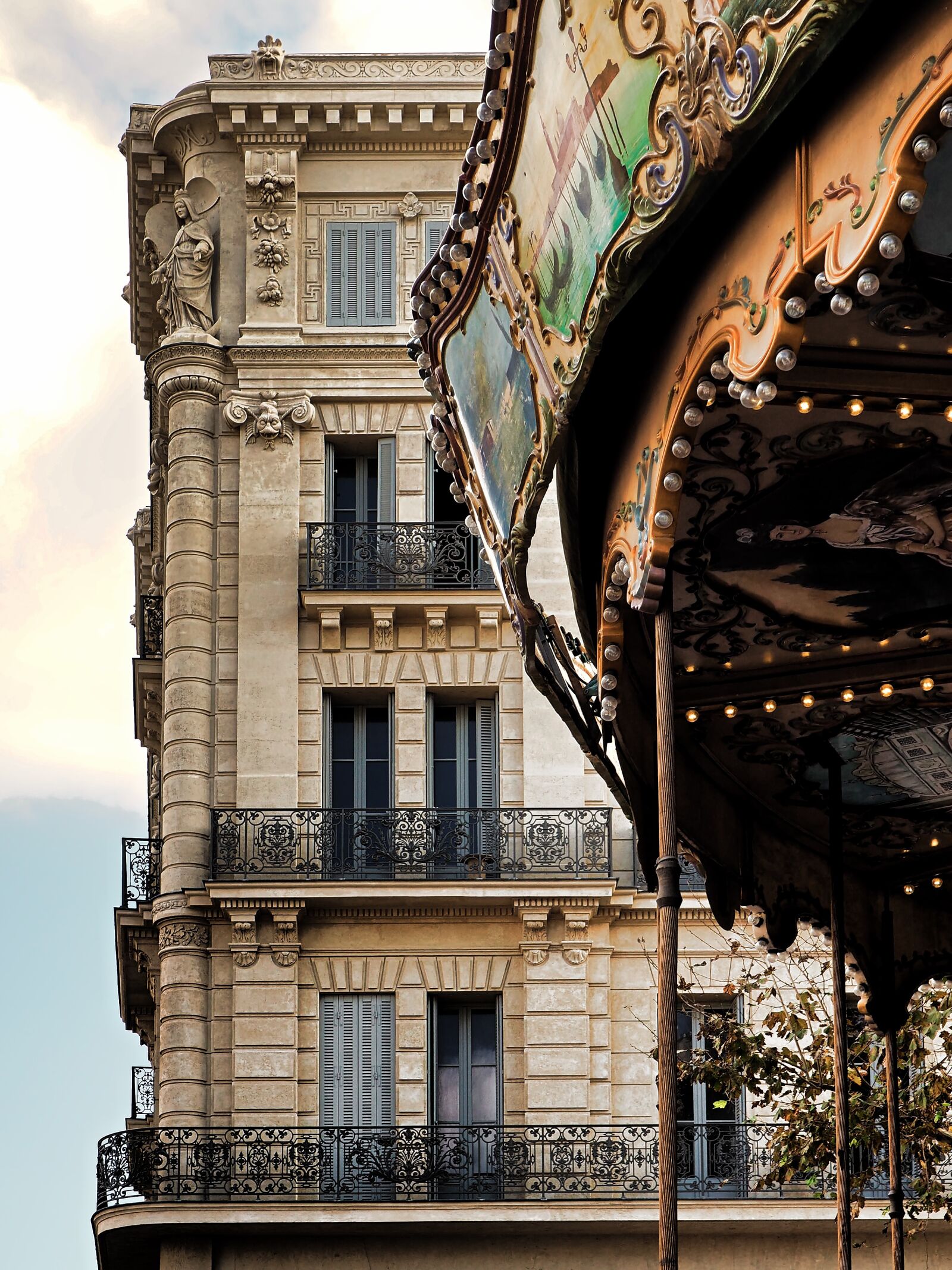 Olympus OM-D E-M5 II sample photo. Architecture, building, travel photography