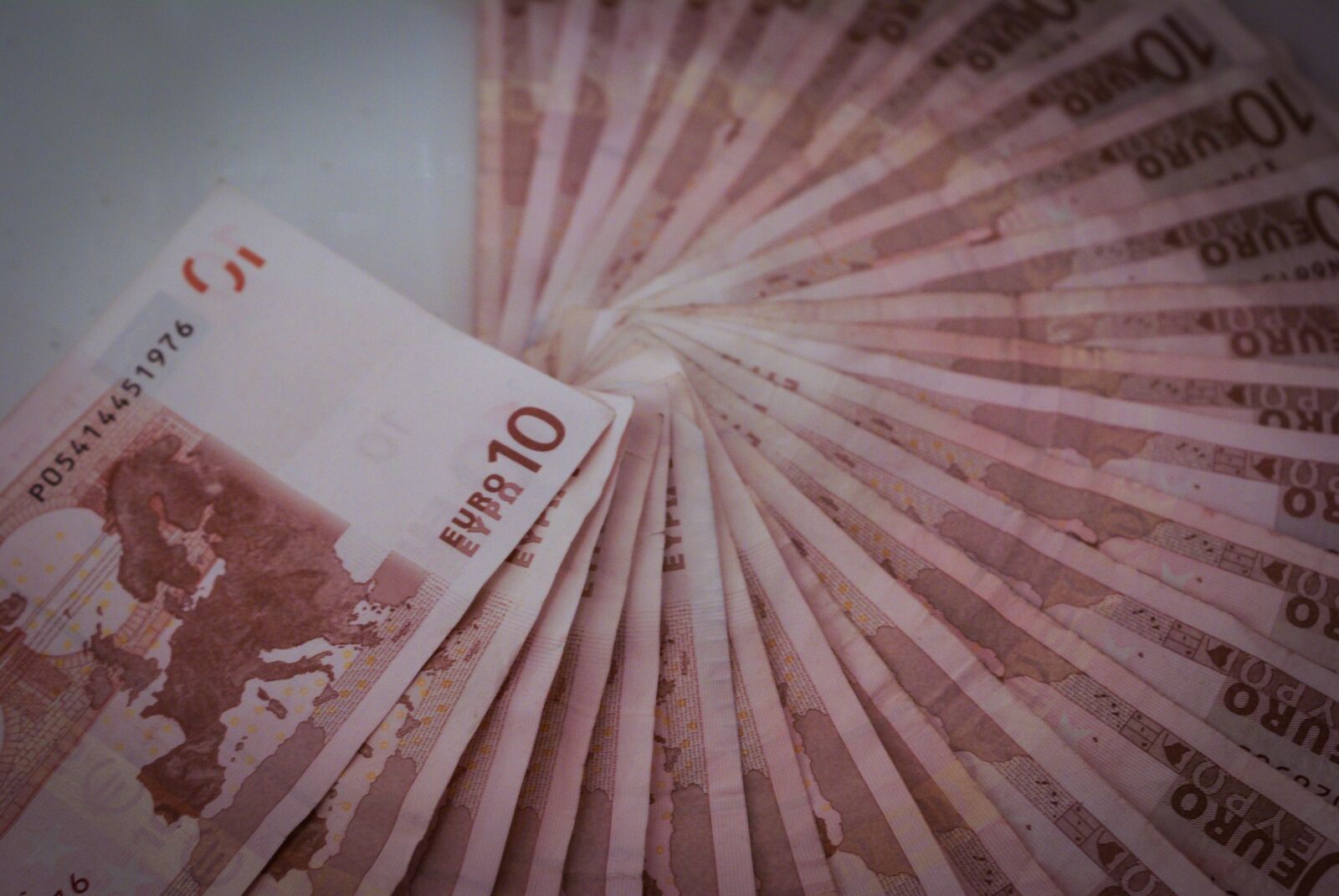 Sony Alpha DSLR-A100 sample photo. Money, euro, pay photography