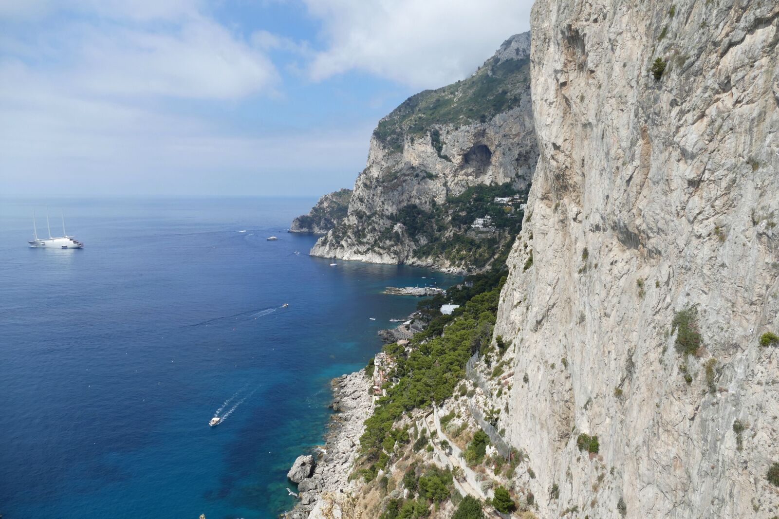 Panasonic Lumix DMC-FZ1000 sample photo. Capri, italy, mediterranean photography