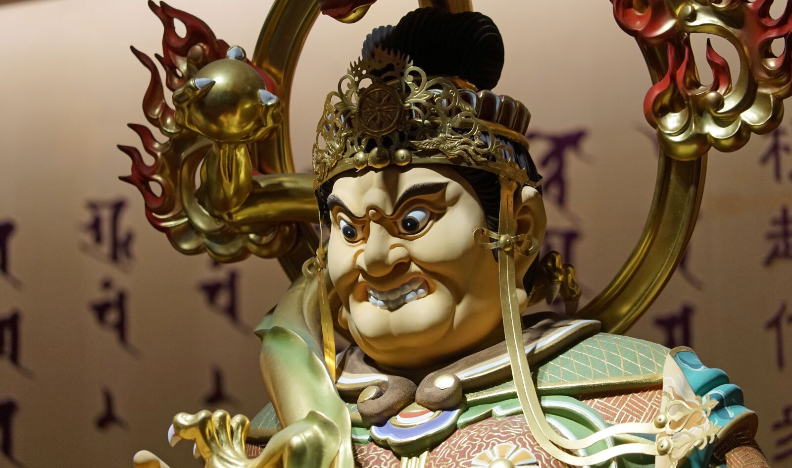 Sony a7 + Sony FE 24-240mm F3.5-6.3 OSS sample photo. Deity, worship, temple figure photography
