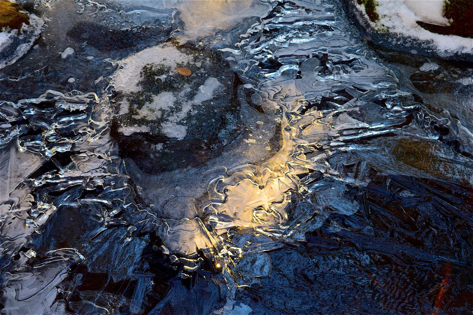 Nikon D3300 sample photo. Rock, ice, stream photography