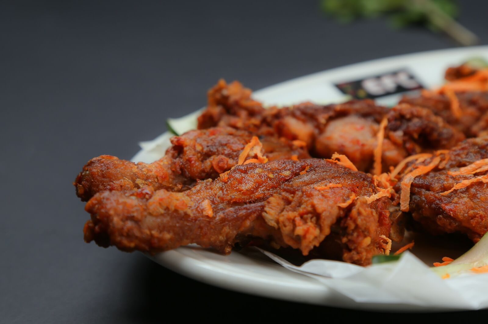 Canon EOS 6D + Canon EF 24-105mm F4L IS USM sample photo. Chicken, hot, spicy photography