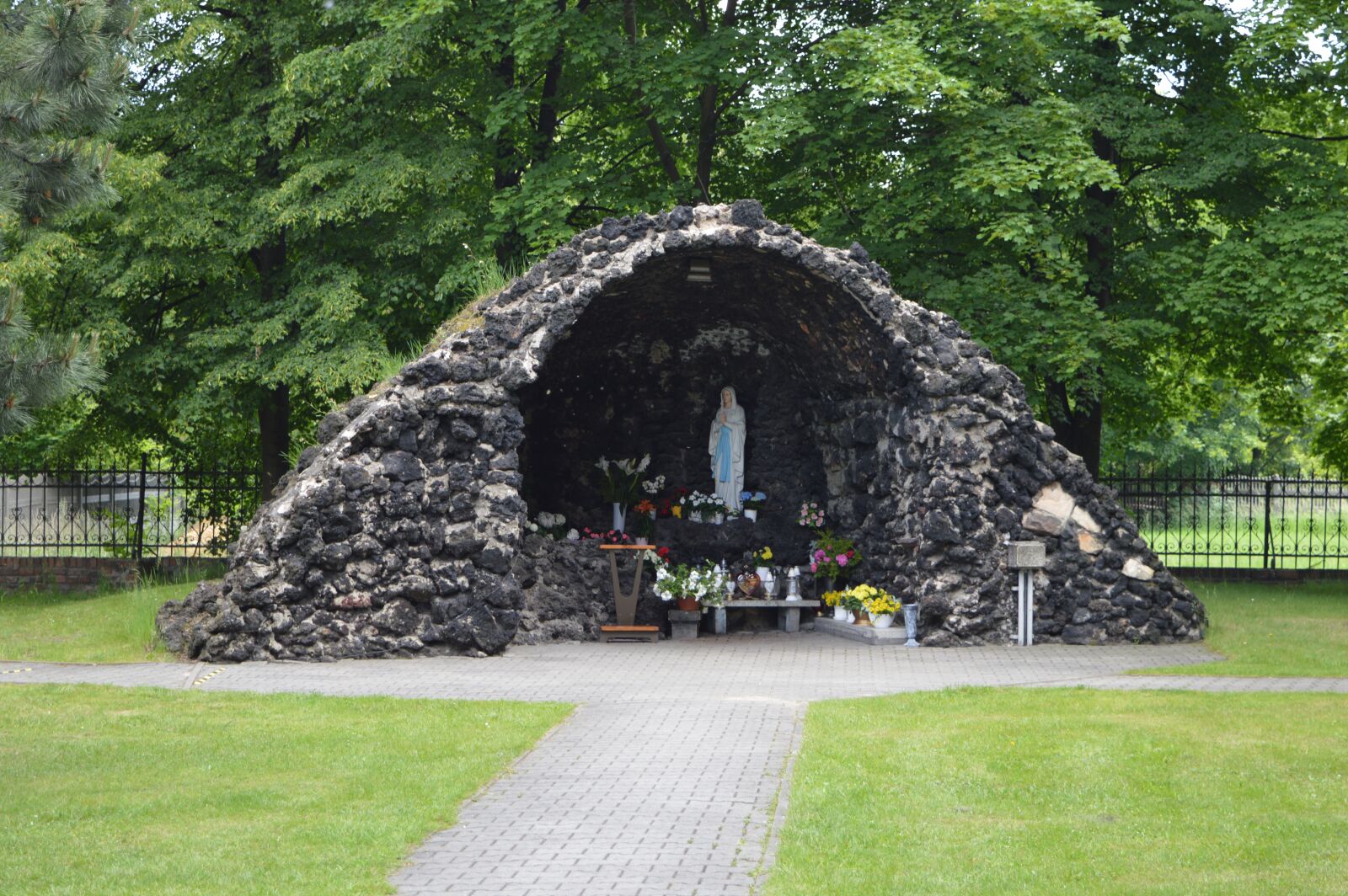 Nikon D3200 sample photo. Parish, godula, ruda slaska photography