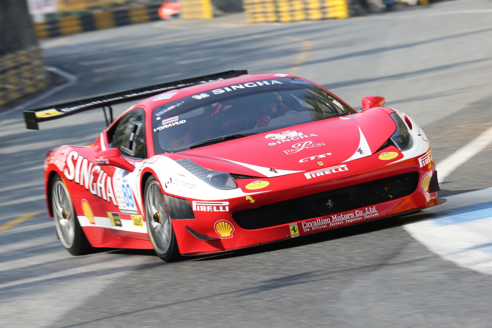 Canon EOS-1D X + Canon EF 70-300mm F4-5.6L IS USM sample photo. Ferrari, red, race photography