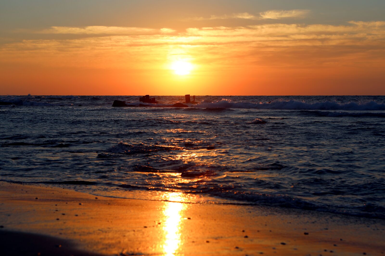 Canon EOS 5D Mark IV sample photo. Sea, beach, summer photography