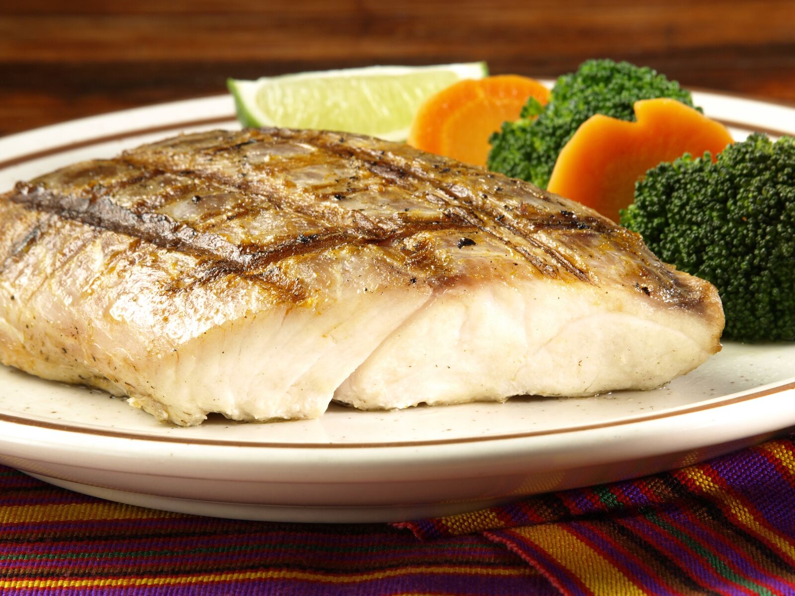 Olympus E-510 (EVOLT E-510) sample photo. Food, seafood photography
