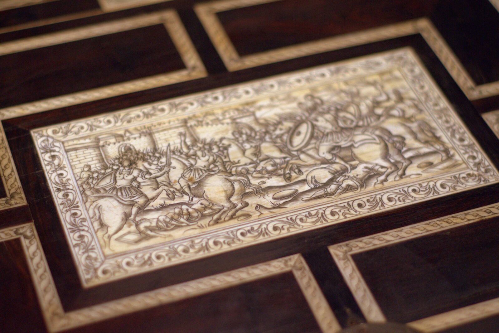 Pentax K-S2 sample photo. Decorating, bone, the rite photography