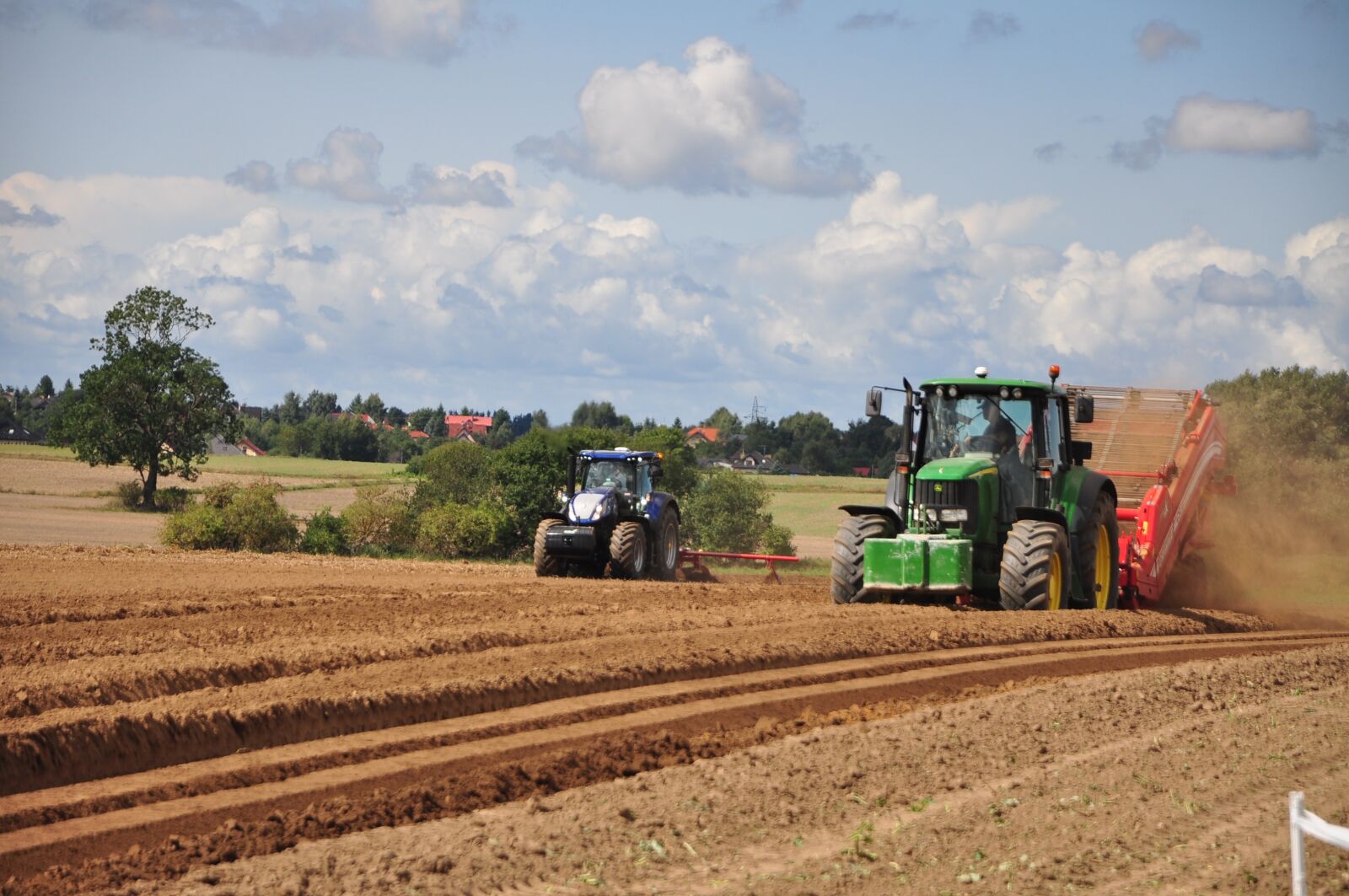 Nikon D90 sample photo. Tractor, agriculture, the cultivation photography