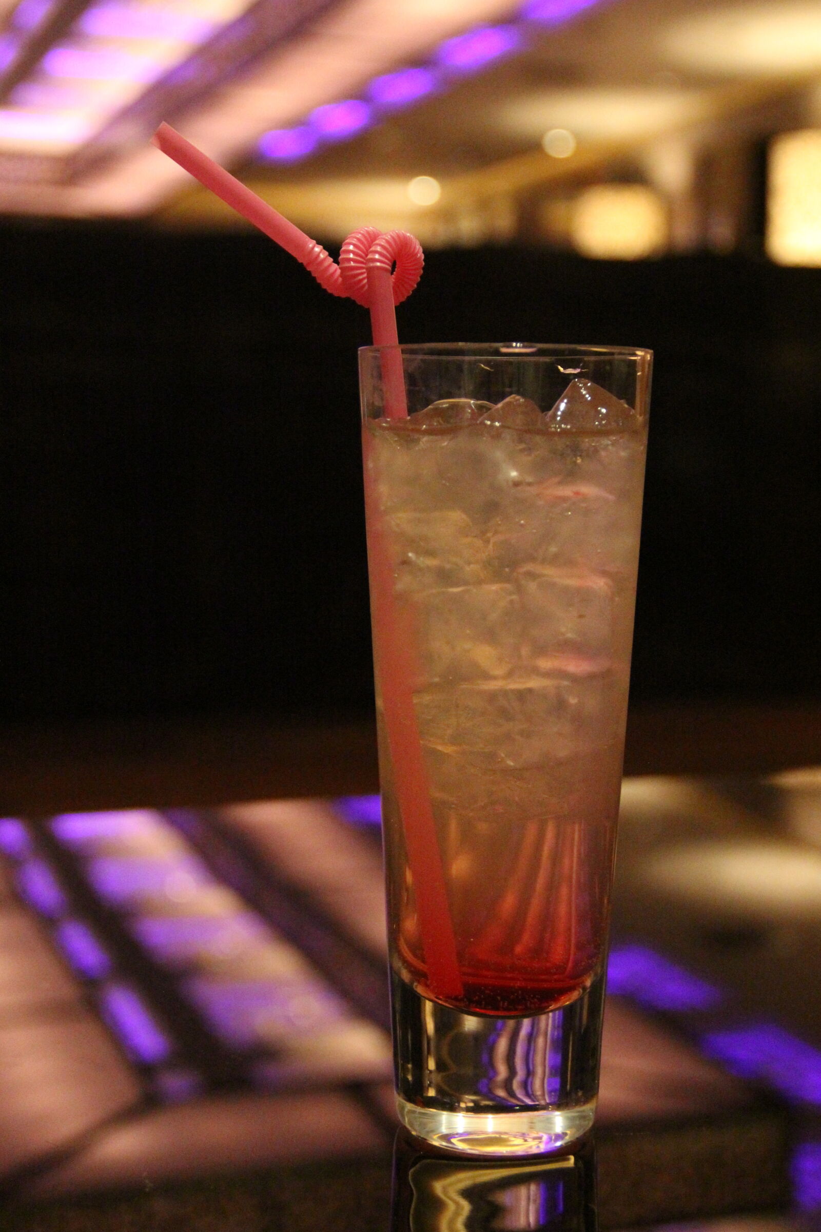 Canon EOS 550D (EOS Rebel T2i / EOS Kiss X4) sample photo. Bar, cocktail, glass photography