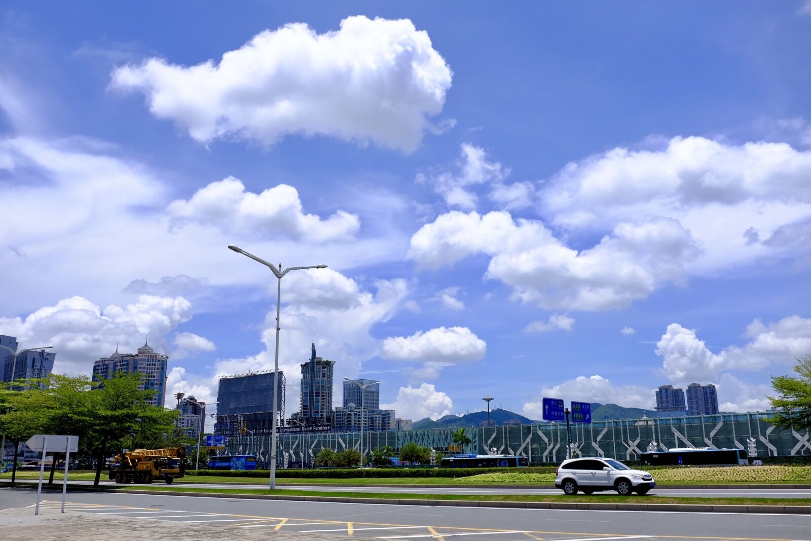 Fujifilm X100T sample photo. Tourism, sky, city photography