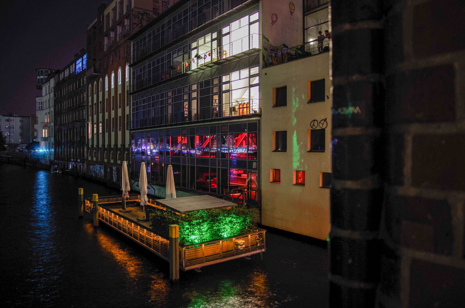 Pentax K-50 sample photo. Architecture, city, illuminated photography