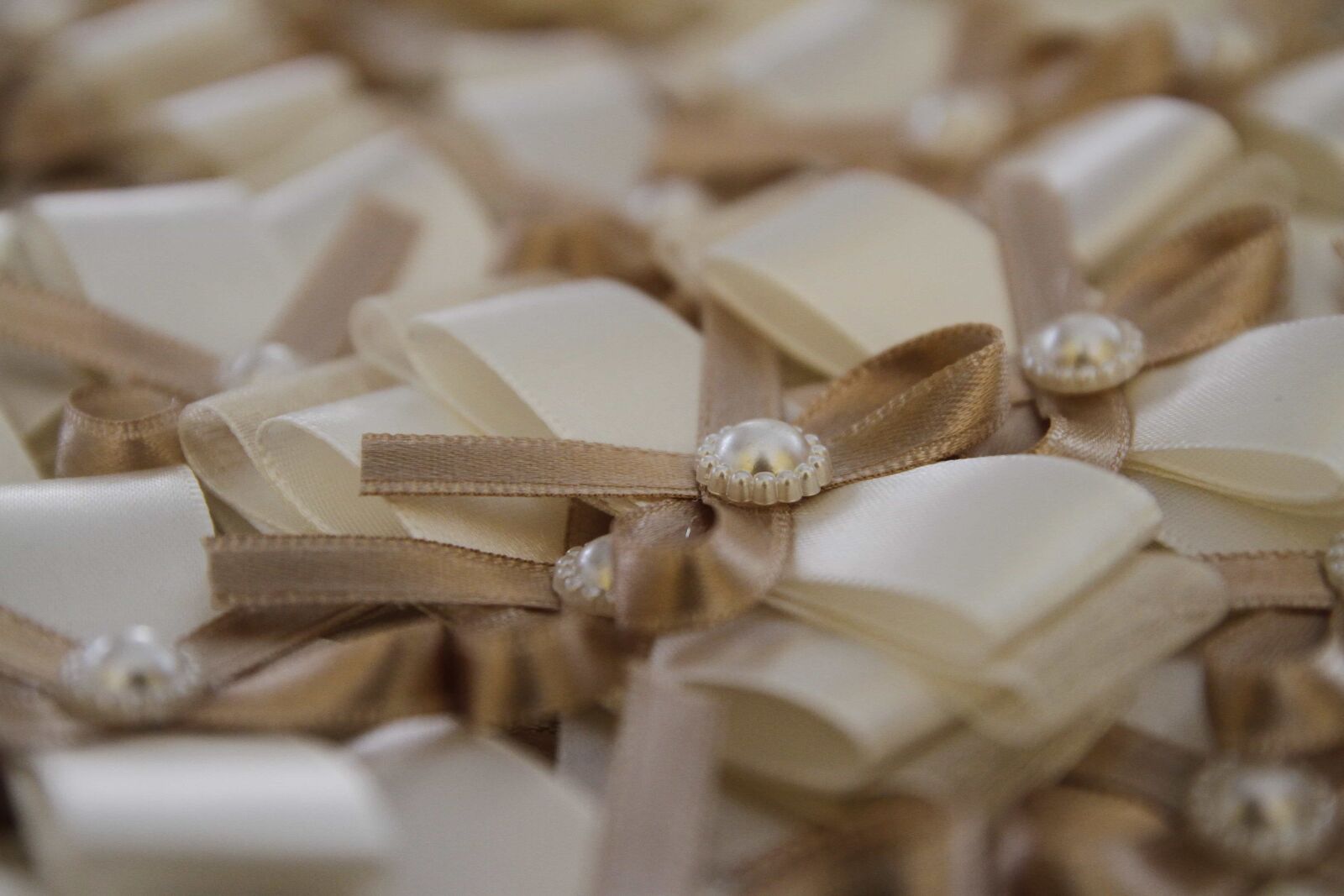 Canon EOS 7D sample photo. Romantic, wedding, romance, still photography
