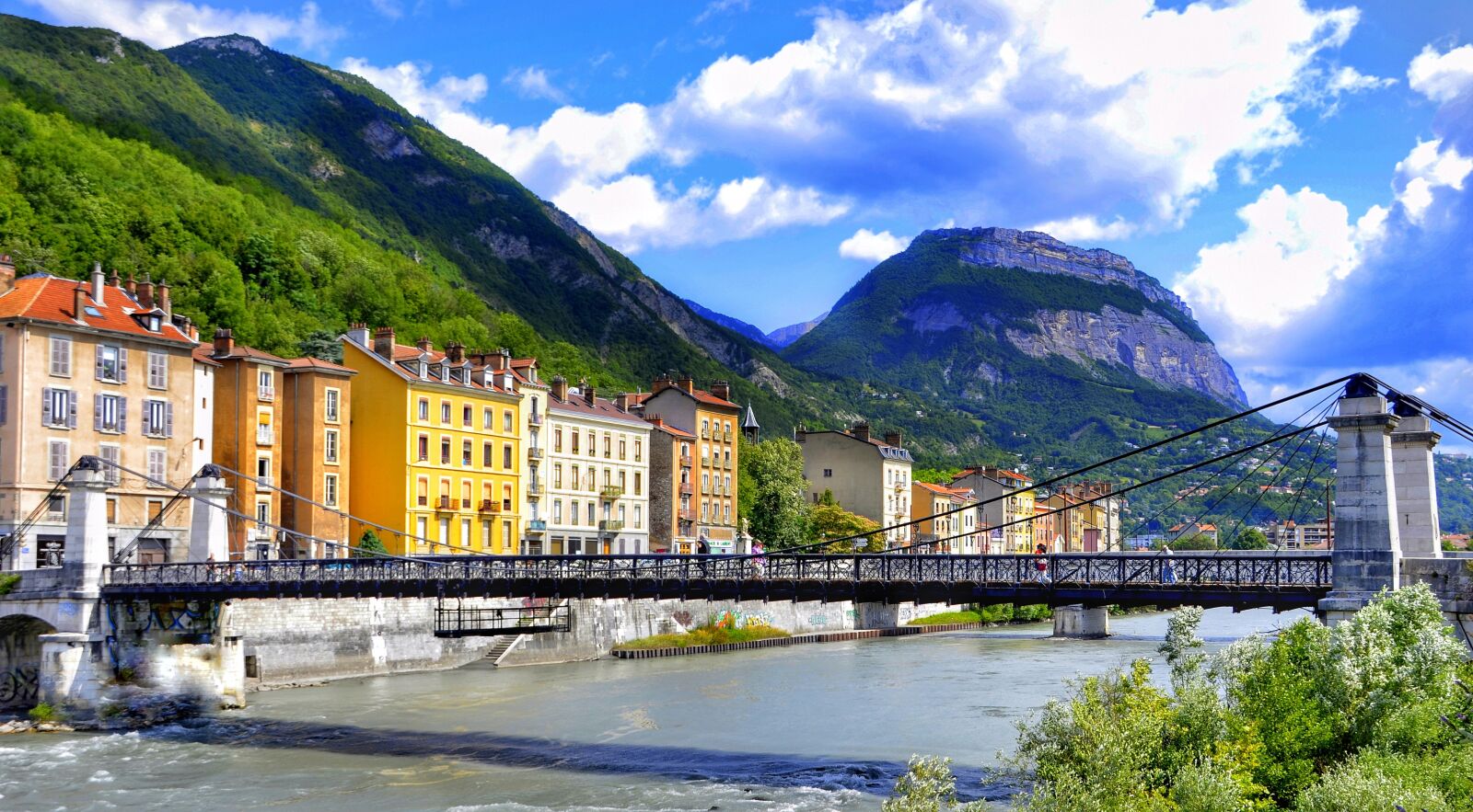 Nikon D5100 sample photo. Grenoble, city, france photography
