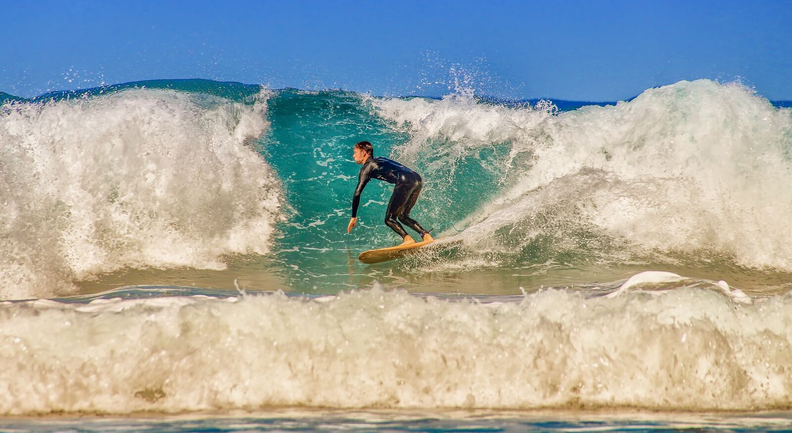 Canon EOS 650D (EOS Rebel T4i / EOS Kiss X6i) sample photo. Surfer, surfboard, sea photography
