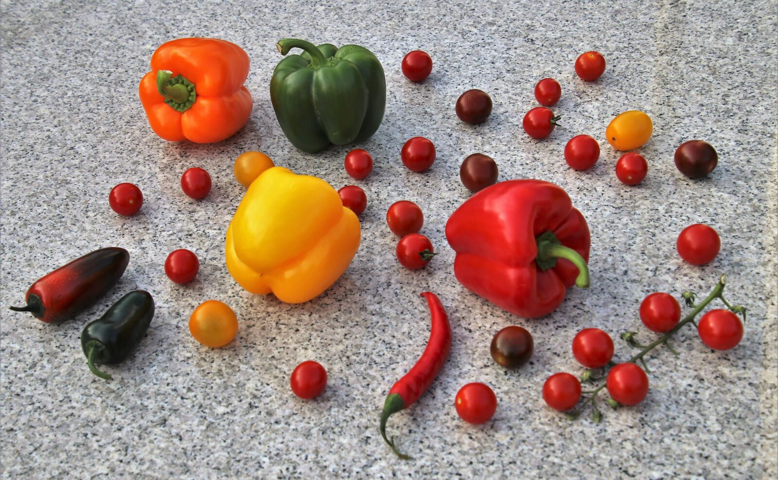 Canon EOS 80D sample photo. Vegetables, paprika, colorful photography