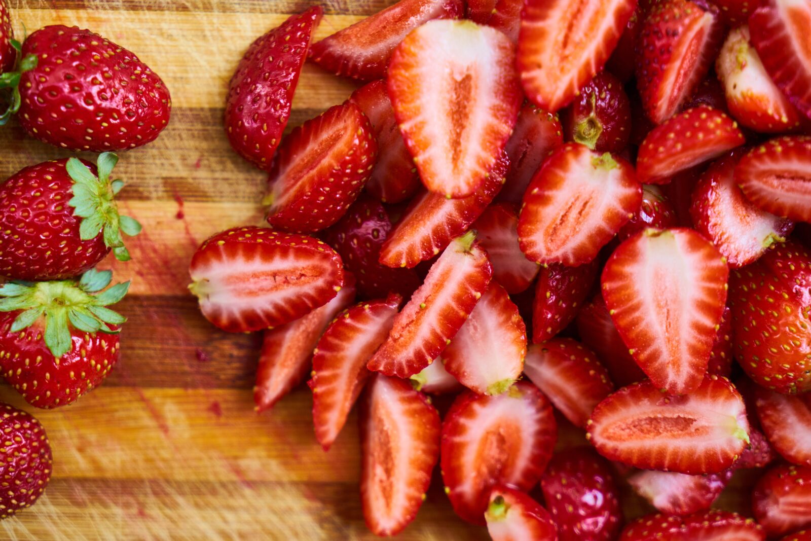 Sony a7R II sample photo. Strawberry, red, macro photography
